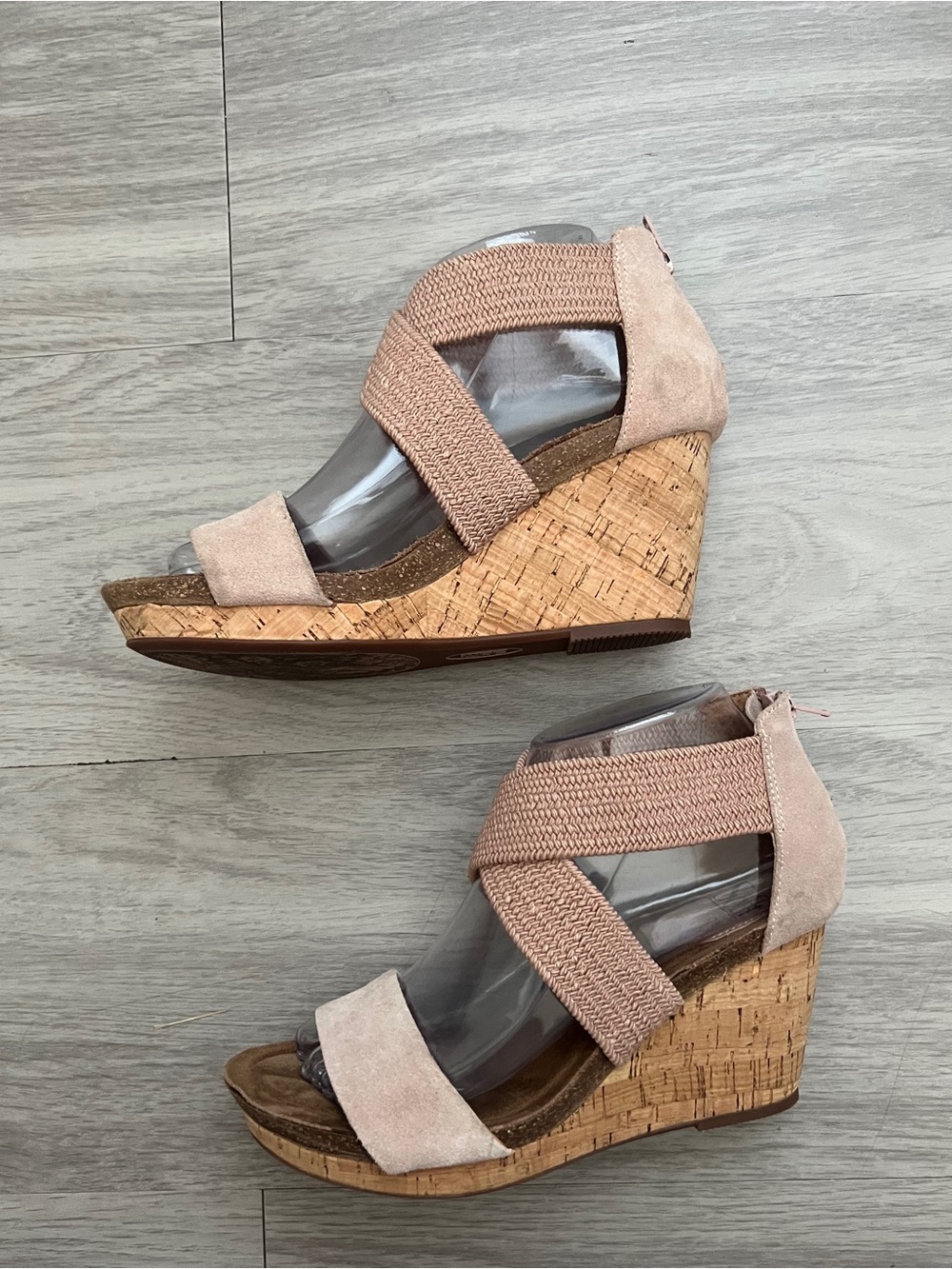 Söfft Women’s 7M Blush Suede Leather Cork Wedge Strappy Sandals